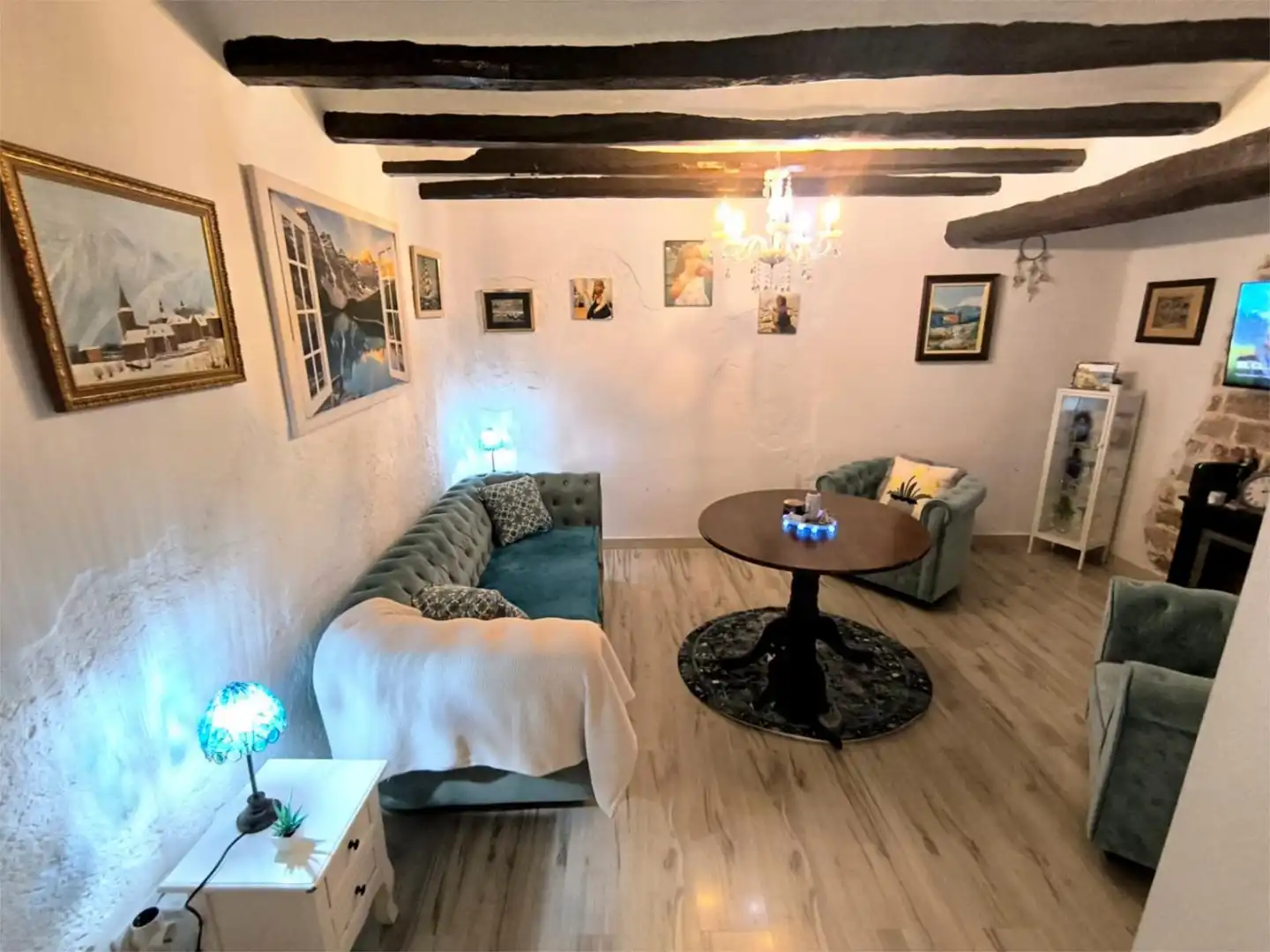 Casa o xalet en venda a Carrer de Sant Antoni, 2, Alcover Sala d'estar de Casa o xalet en venda en Alcover amb Terrassa i Balcó