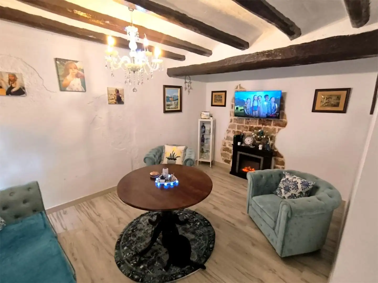 Casa o xalet en venda a Carrer de Sant Antoni, 2, Alcover Sala d'estar de Casa o xalet en venda en Alcover amb Terrassa i Balcó