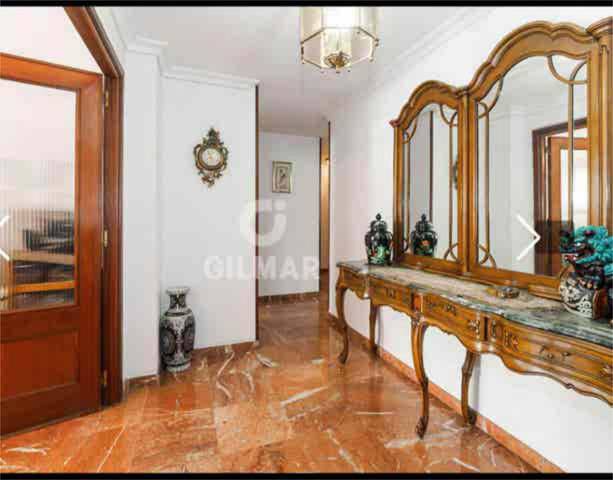 Piso en Venta en Triana Este