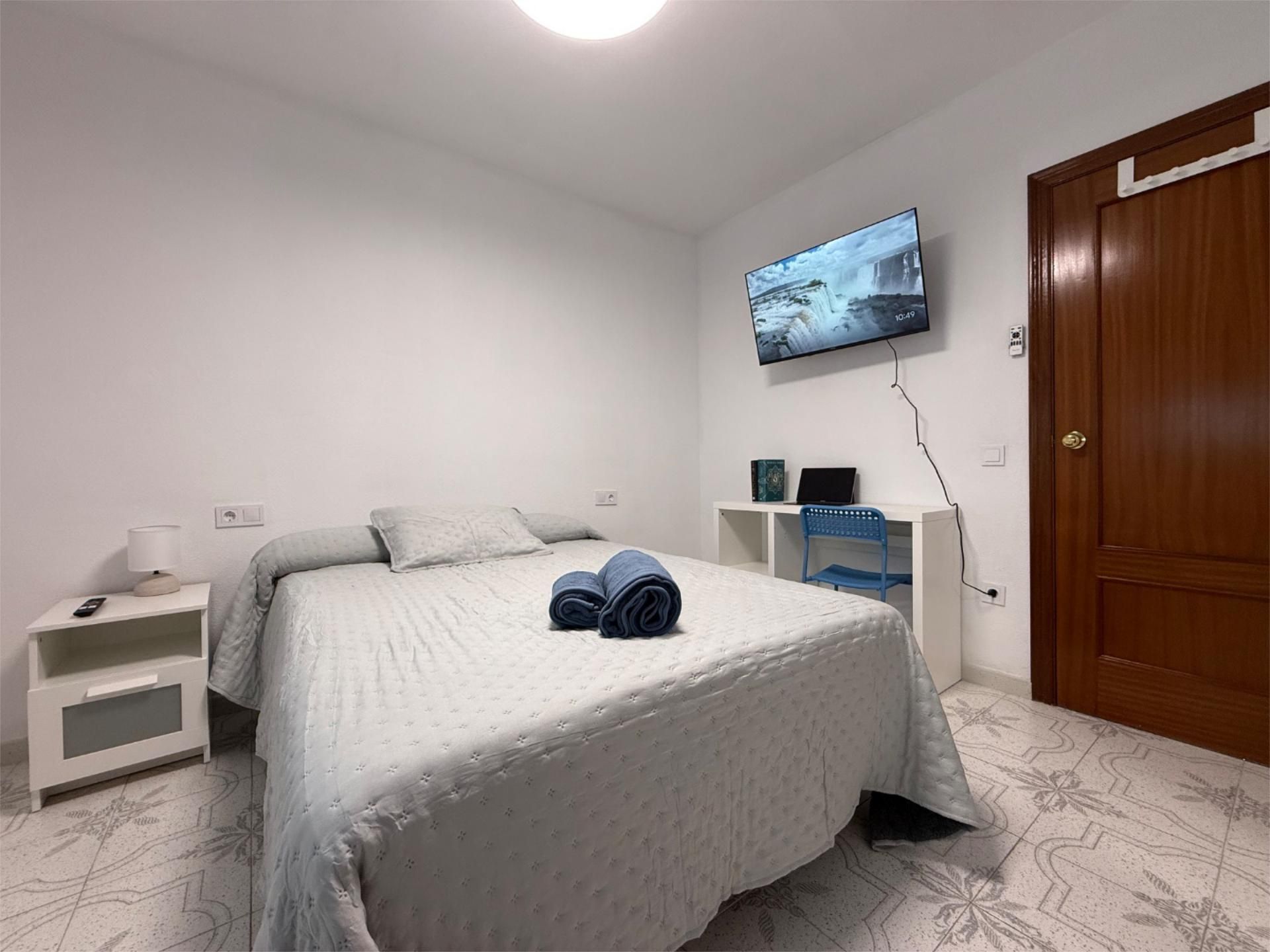Bedroom of Flat for share in Linares  with Heating, Furnished and Balcony