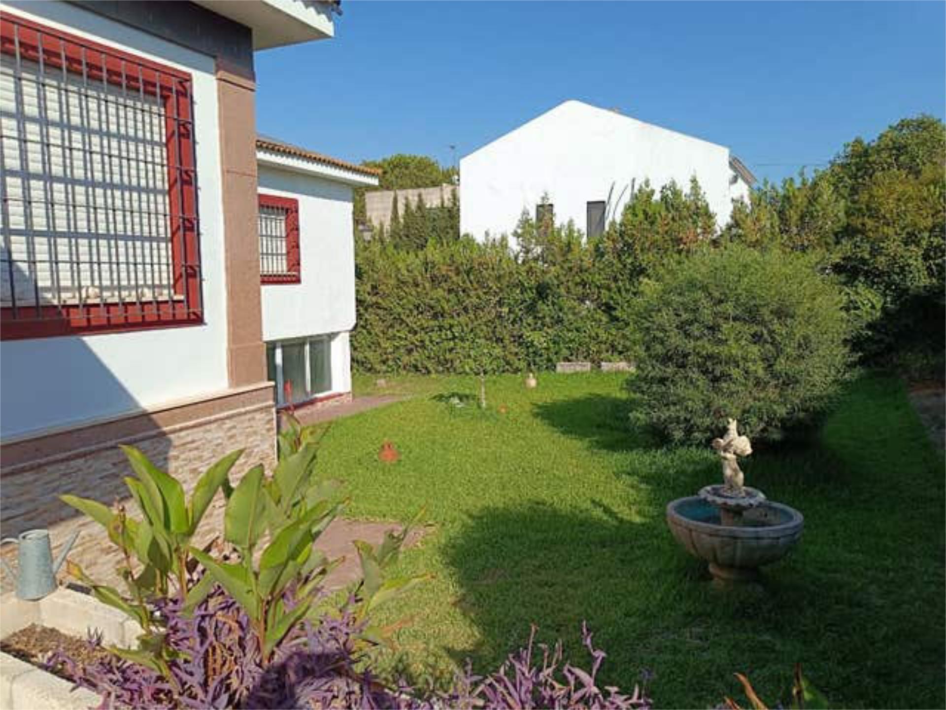 Jardí de Casa adosada en venda en Montequinto amb Calefacció, Jardí privat i Traster