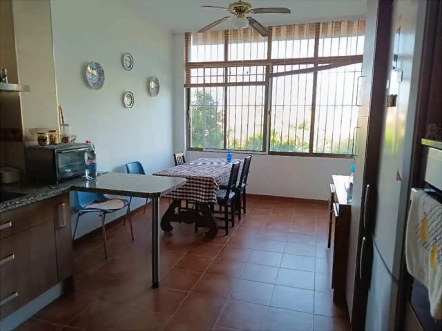 Casa adosada en venda a Cerros de Montequinto Menjador de Casa adosada en venda en Montequinto amb Calefacció, Jardí privat i Traster