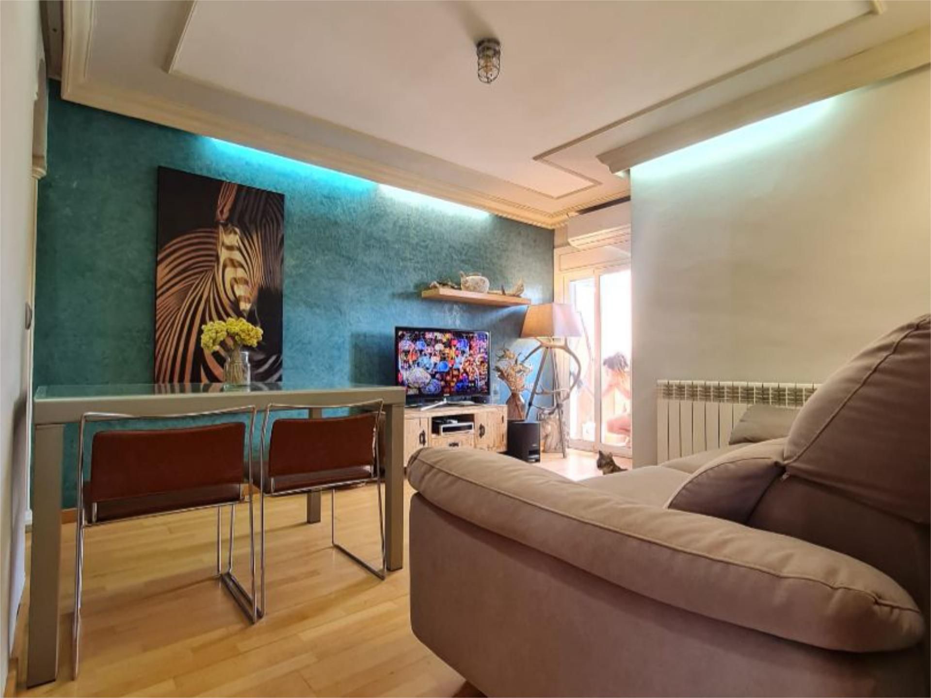 Wohnzimmer von Wohnung zum Verkauf in Sabadell mit Klimaanlage und Balkon