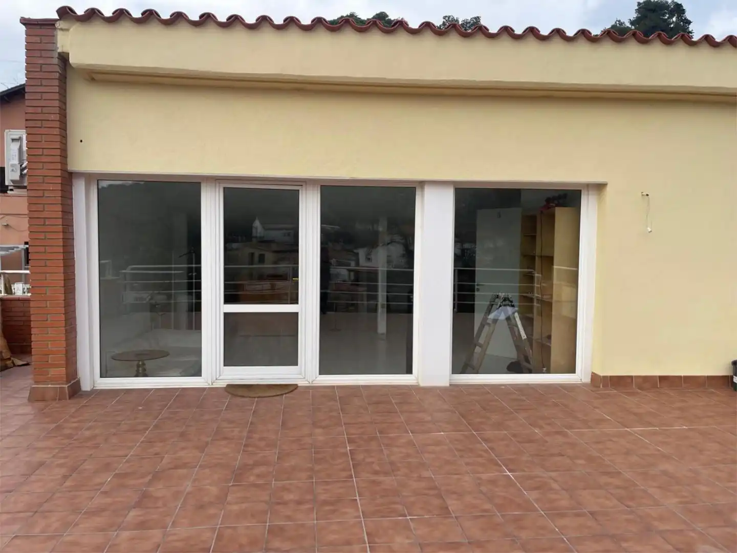 Room in Carrer de la Fonolleda, 11, Vallvidrera - Tibidabo - Les Planes Houses for share in Barcelona with Air Conditioner, Heating and Private garden