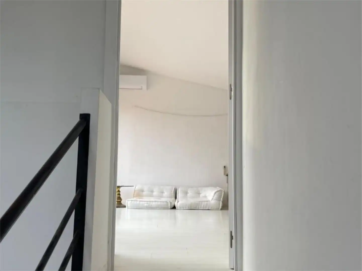 Room in Carrer de la Fonolleda, 11, Vallvidrera - Tibidabo - Les Planes Houses for share in Barcelona with Air Conditioner, Heating and Private garden