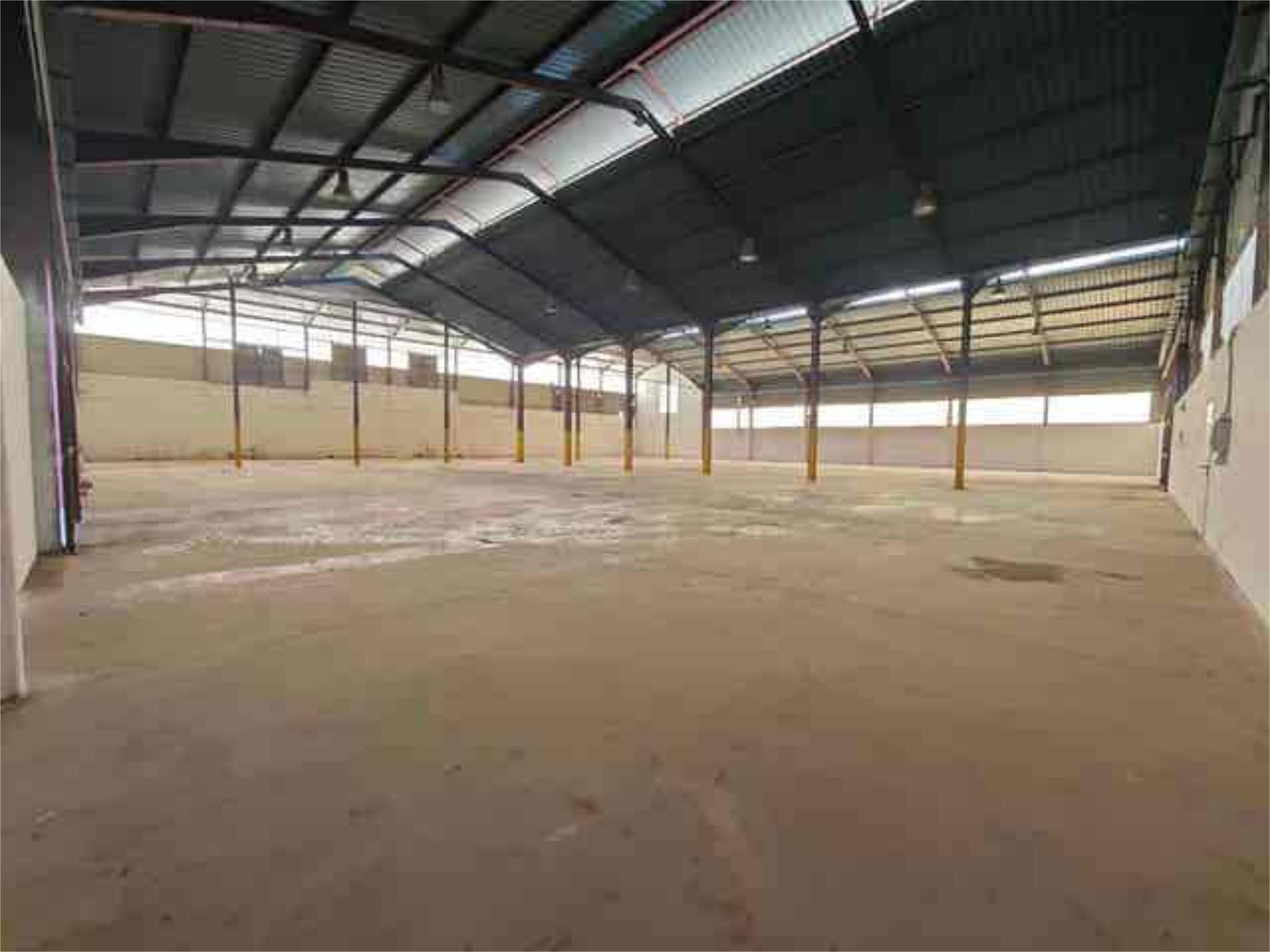 Nave industrial de alquiler en Alcazarén Vista exterior de Nave industrial de alquiler en Alcazarén