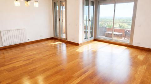 Foto 2 de Dúplex de alquiler en Calle de la Comunidad Canaria, 7, Valdepastores - Las Encinas, Boadilla del Monte