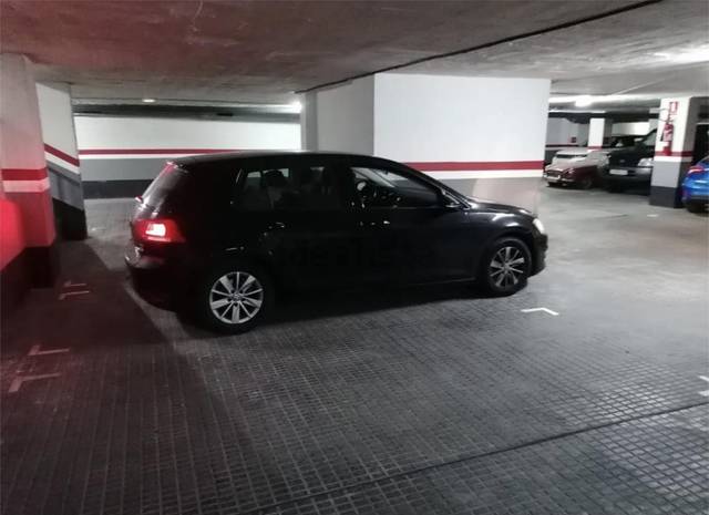 Garaje en Alquiler en Via Augusta, 266 en Les Tres Torres