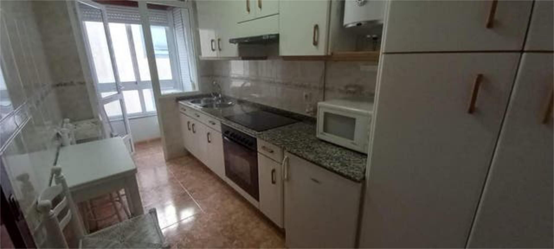 Piso de alquiler en Melide