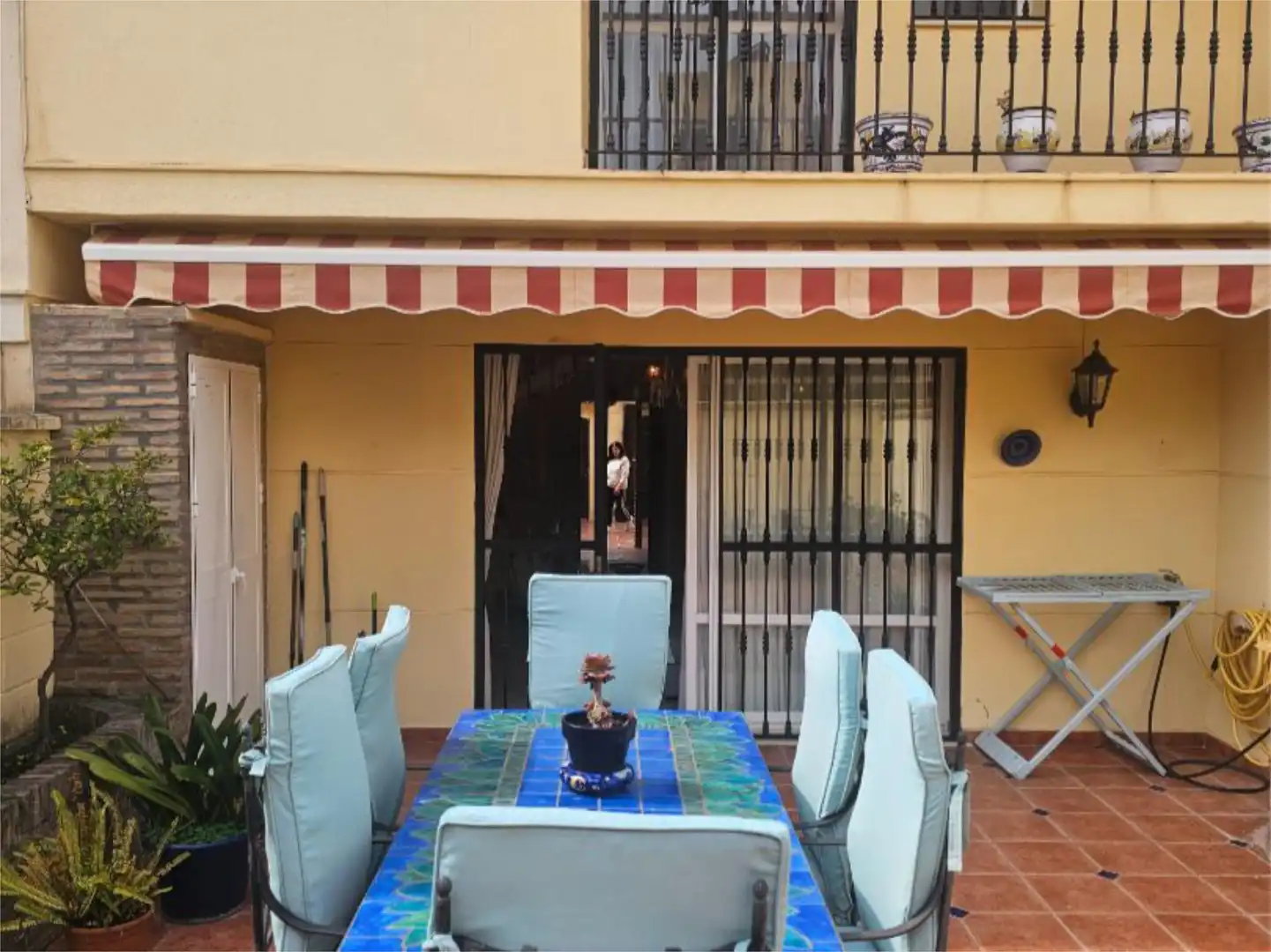 Piso en venta en Calle Poeta Muñoz Rojas, 10, Valdeolletas - Las Cancelas - Xarblanca Terraza de Piso en venta en Marbella con Aire acondicionado, Calefacción y Jardín privado