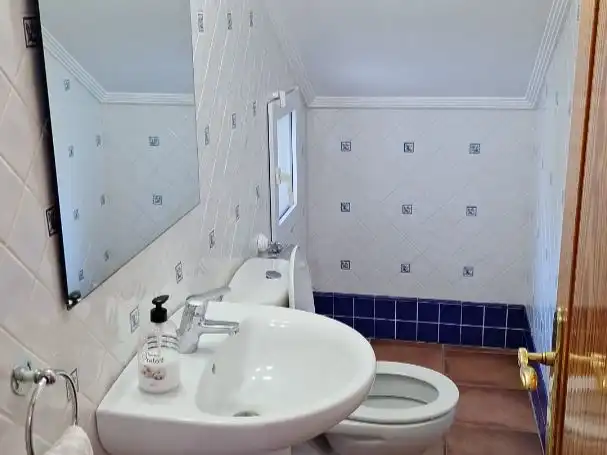 Houses for sale in Calle Uruguay, 4, Partida Tosal - Zona dels Castellans Bathroom of Houses for sale in Jávea / Xàbia with Air Conditioner, Heating and Private garden