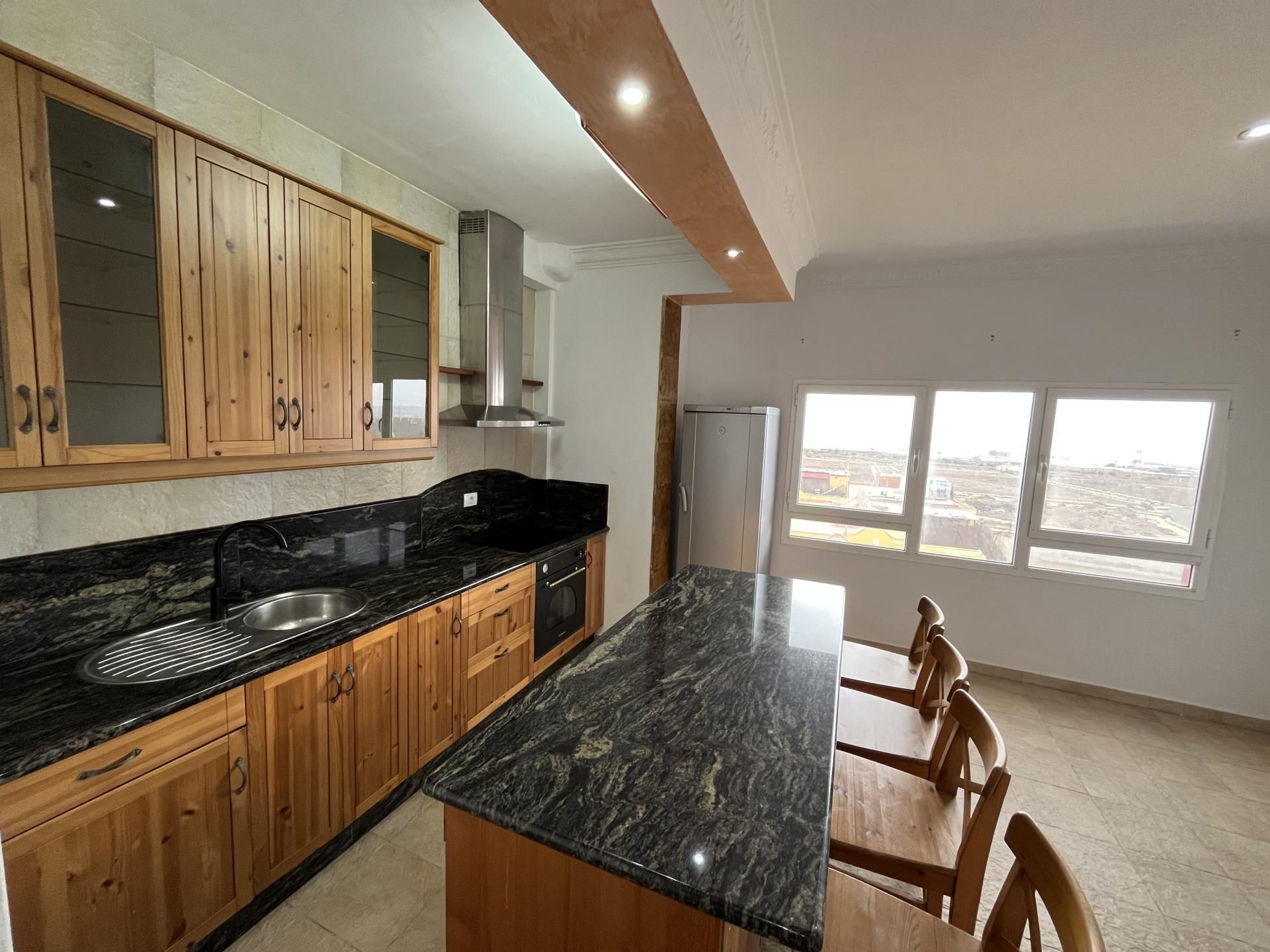 Kitchen of Flat for sale in Santa Lucía de Tirajana  with Air Conditioner, Furnished and Video intercom