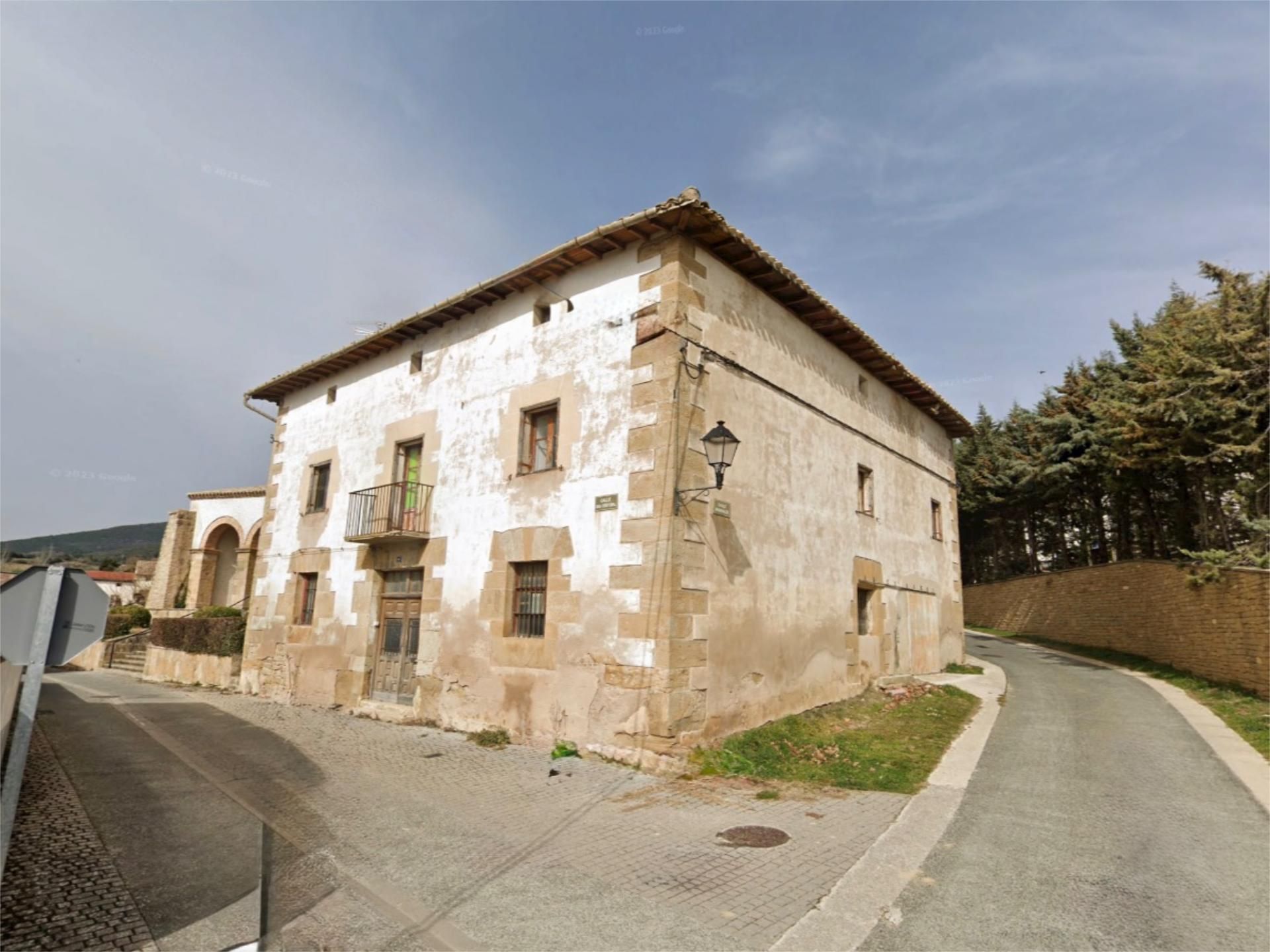 Vista exterior de Casa o chalet en venta en Biurrun-Olcoz con Calefacción y Balcón