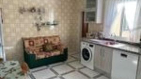 Foto 3 de Casa adosada en venta en Calle Geranio, 21, Trobajo del Camino, San Andrés del Rabanedo