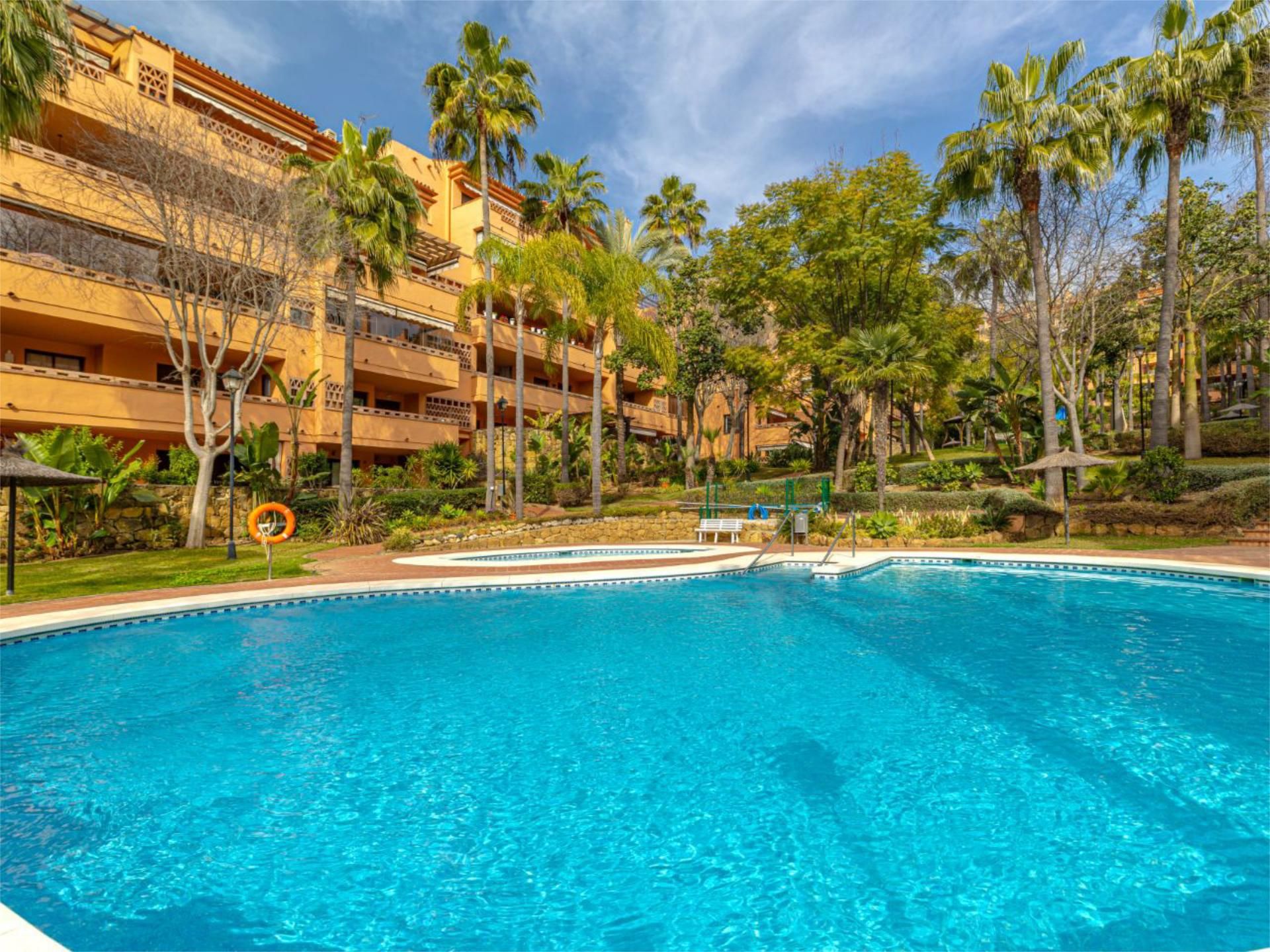 Garten von Wohnung zum Verkauf in Marbella mit Klimaanlage, Heizung und Privatgarten