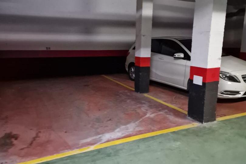 Garatge de lloguer a Calle de la Luna, 2, Villacana - Costalita - Saladillo, Estepona - imatge 1 Foto 1 de Garatge de lloguer a Calle de la Luna, 2, Villacana - Costalita - Saladillo, Estepona