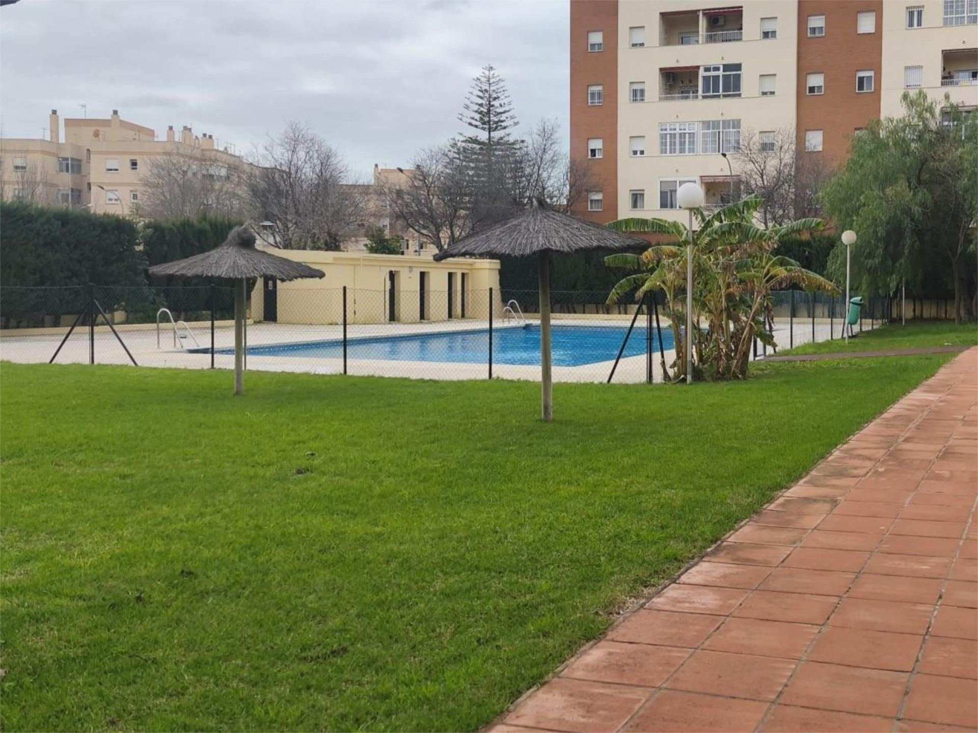 Swimming pool of Flat for sale in El Puerto de Santa María  with Air Conditioner, Swimming Pool and Balcony