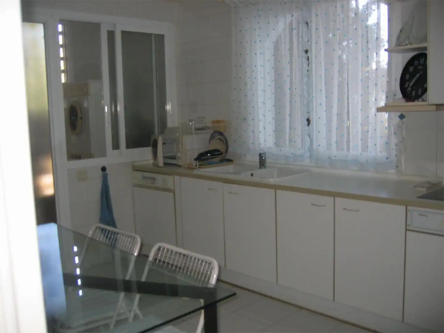 Wohnung zum Verkauf in Avenida de los Andaluces, 40, Atalaya - Isdabe Küche von Wohnung zum Verkauf in Estepona mit Klimaanlage, Heizung und Privatgarten