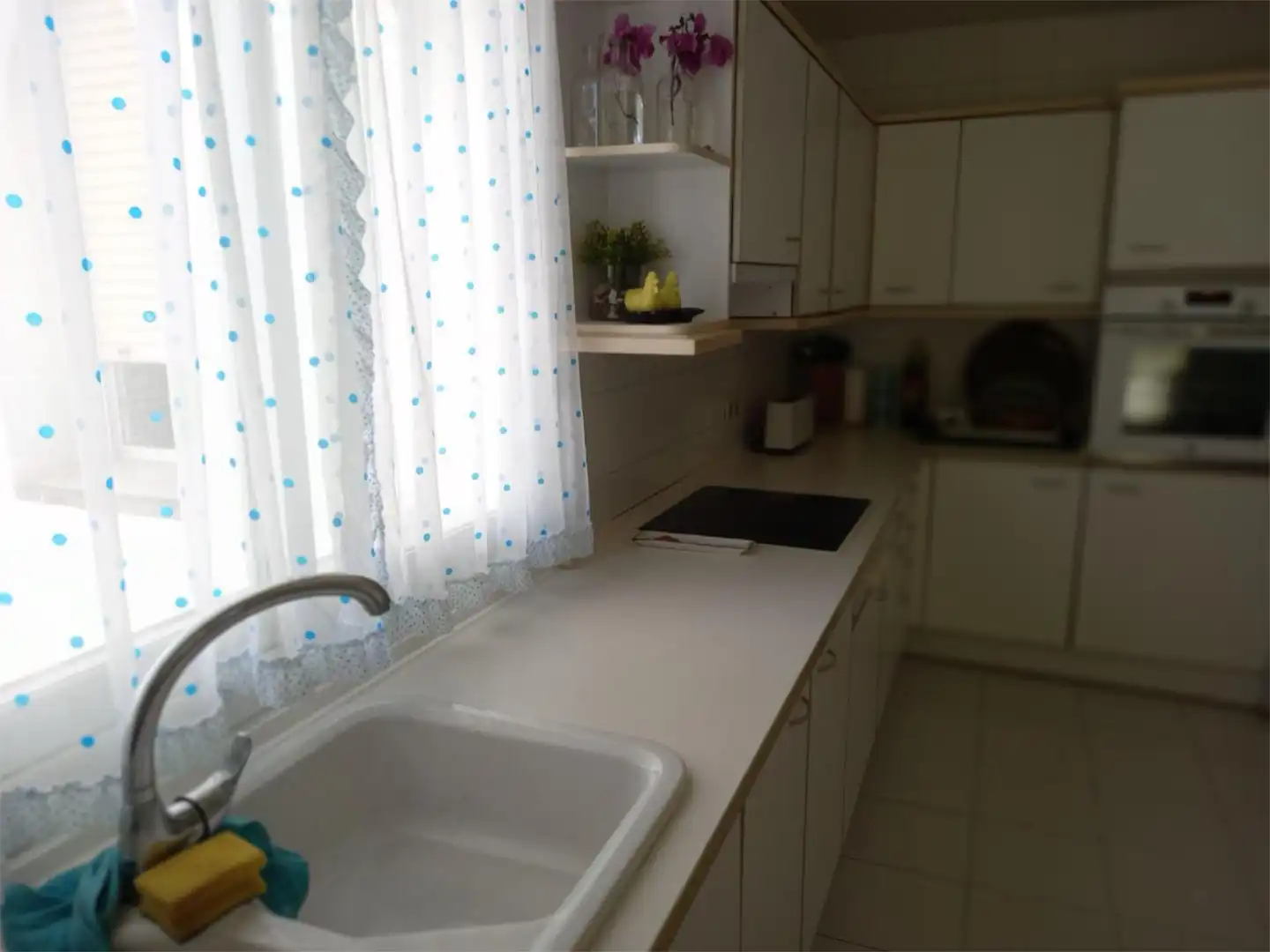 Wohnung zum Verkauf in Avenida de los Andaluces, 40, Atalaya - Isdabe Küche von Wohnung zum Verkauf in Estepona mit Klimaanlage, Heizung und Privatgarten
