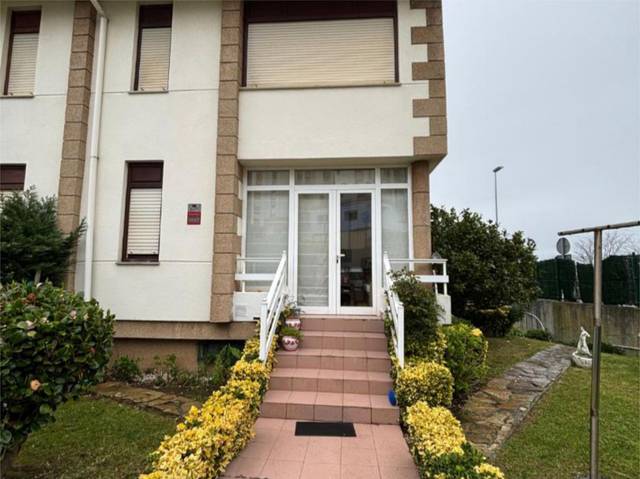 Piso en Venta en Calle Jaime del Amo, 2 en Suances