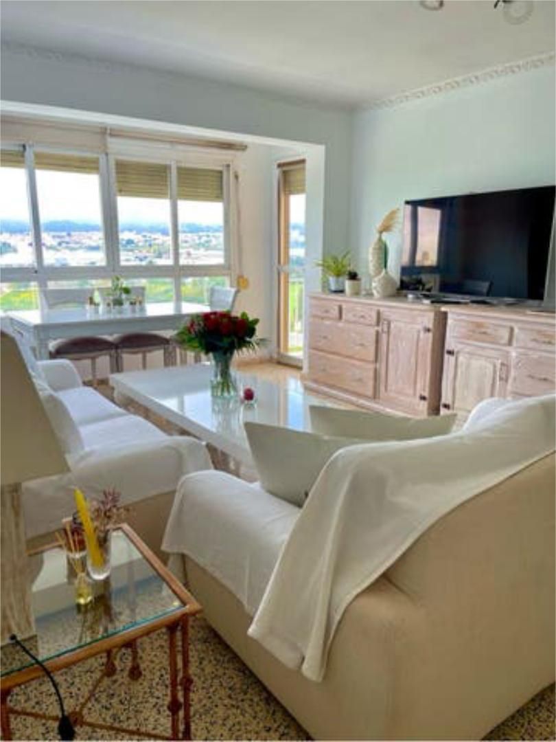 Room in El Secar de la Real Living room of Flat for share in Palma de Mallorca with Terrace and Furnished