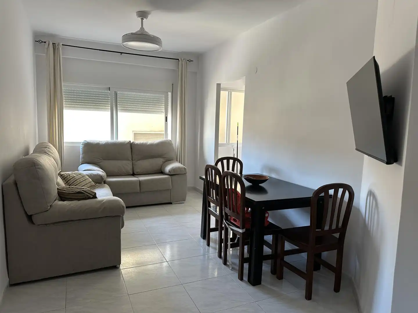 Piso en venta en Calle Manila, 4, Almuñecar Centro Sala de estar de Piso en venta en Almuñécar con Balcón