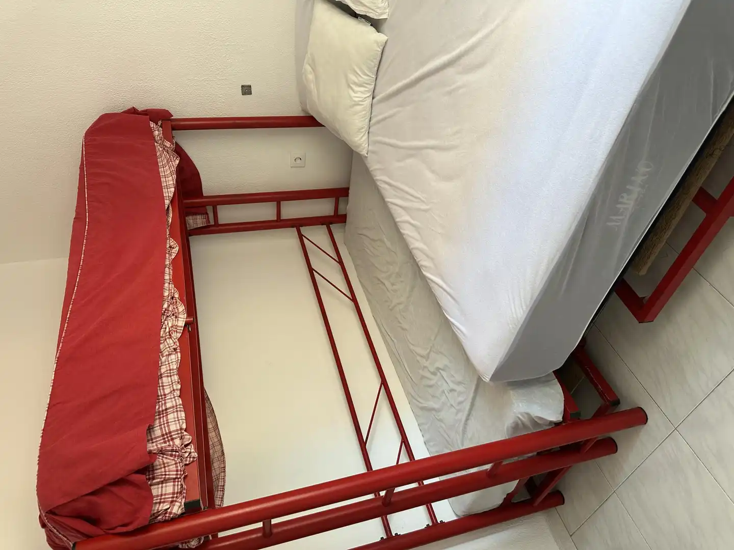 Piso en venta en Calle Manila, 4, Almuñecar Centro Habitación de Piso en venta en Almuñécar con Balcón