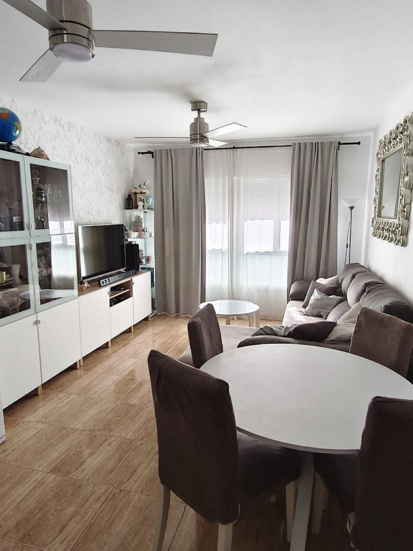 Wohnzimmer von Wohnung zum Verkauf in El Ejido mit Klimaanlage, Heizung und Möbliert