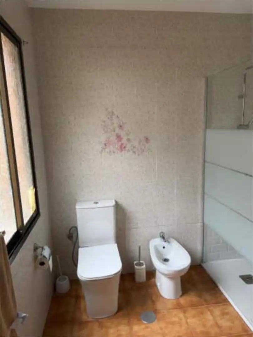 Baño de Casa o chalet en venta en Trabadelo con Calefacción, Trastero y Amueblado