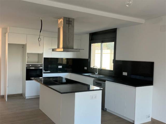 Casa adosada en Alquiler en Carrer Gregal, 26 en Vilafant