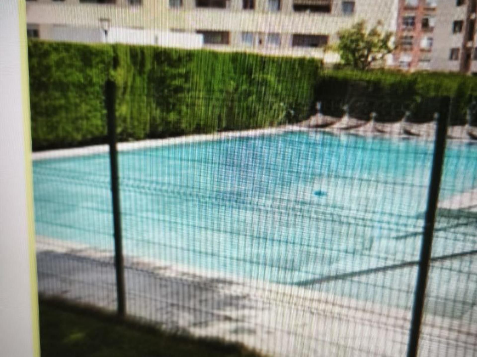 Piscina de Pis de lloguer en  Córdoba Capital amb Aire condicionat, Calefacció i Jardí privat