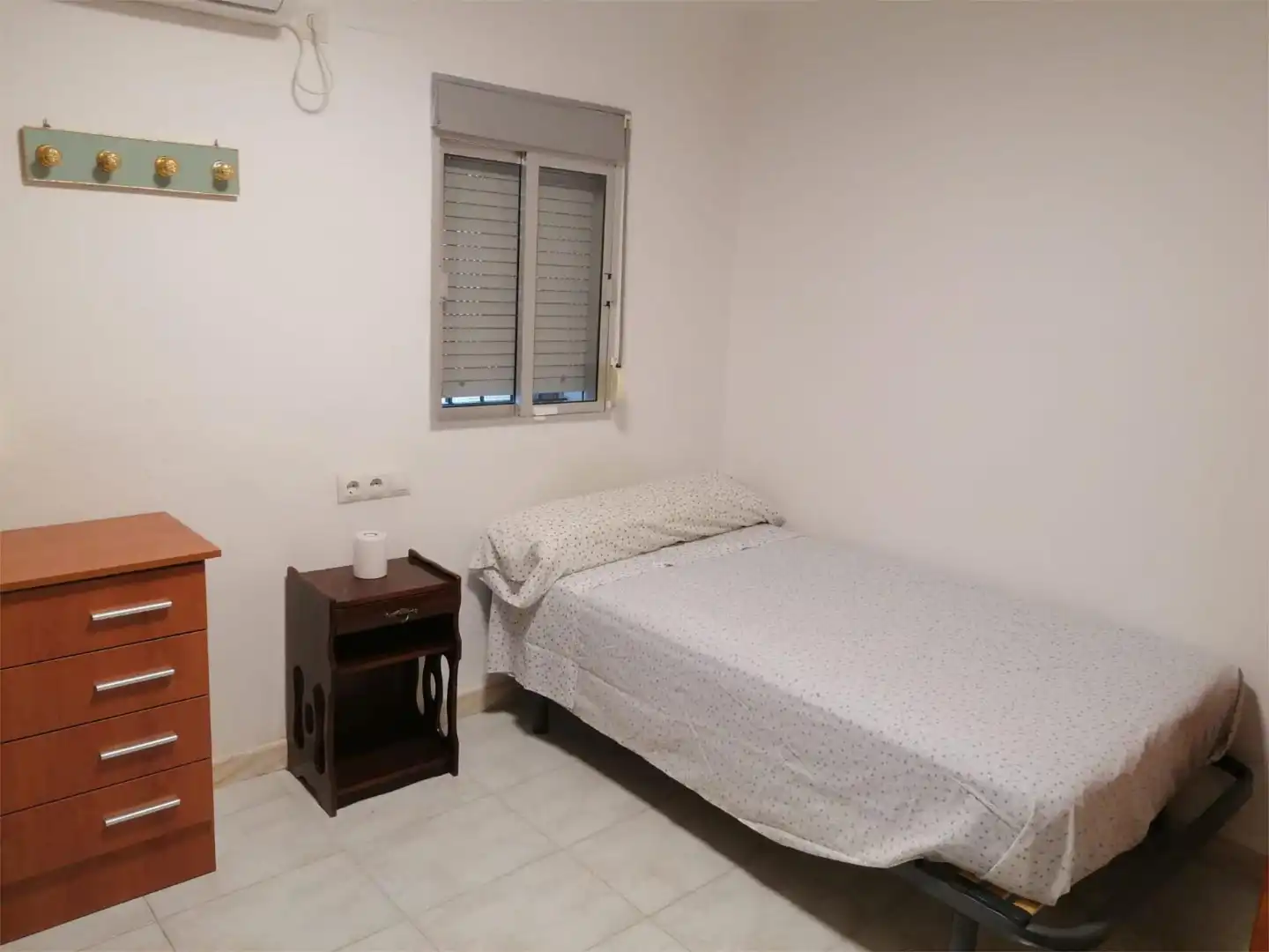 Bedroom of Detached homes for share in Alcalá del Río  with Air Conditioner and Furnished