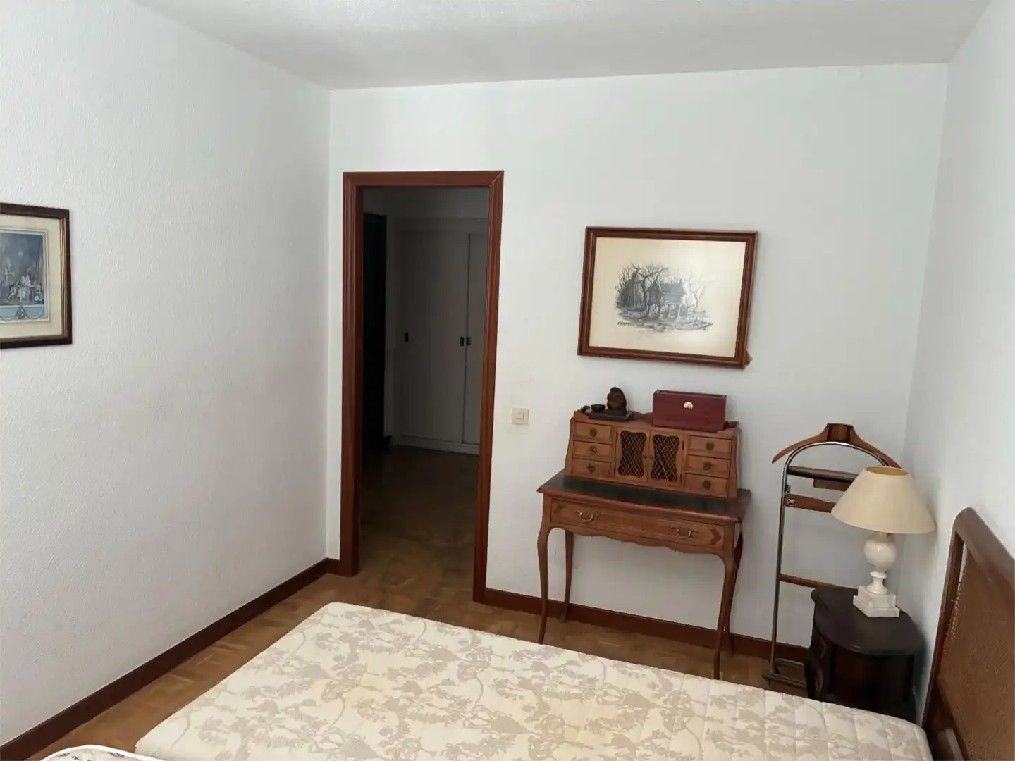 Pis en venda a Calle del Condado de Treviño, 2, Costillares Dormitori de Pis en venda en Madrid amb Aire condicionat, Calefacció i Parquet