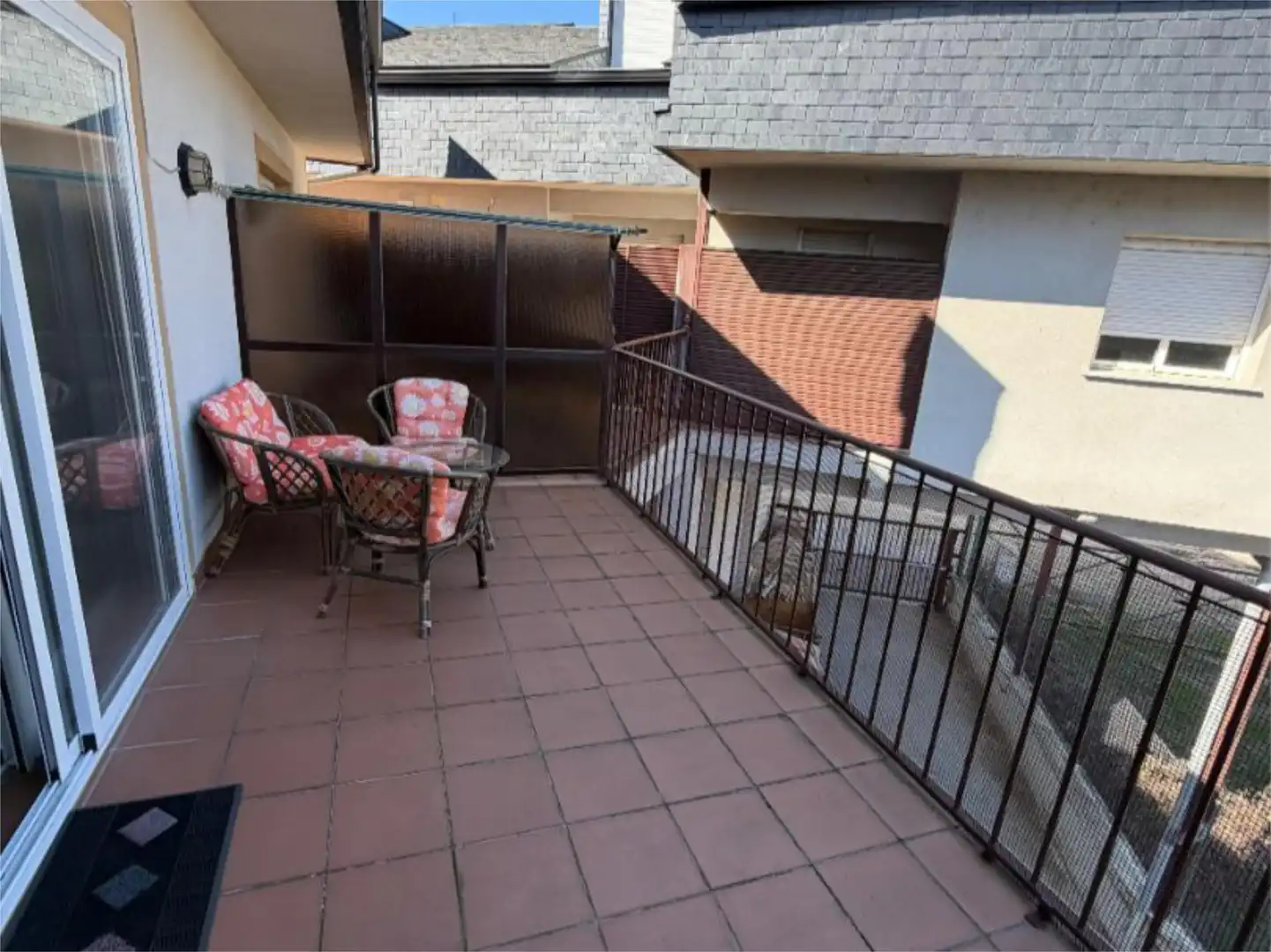 Piso en venta en Calle Carretera de Madrid, 289, Navaluenga Terraza de Piso en venta en Navaluenga con Terraza