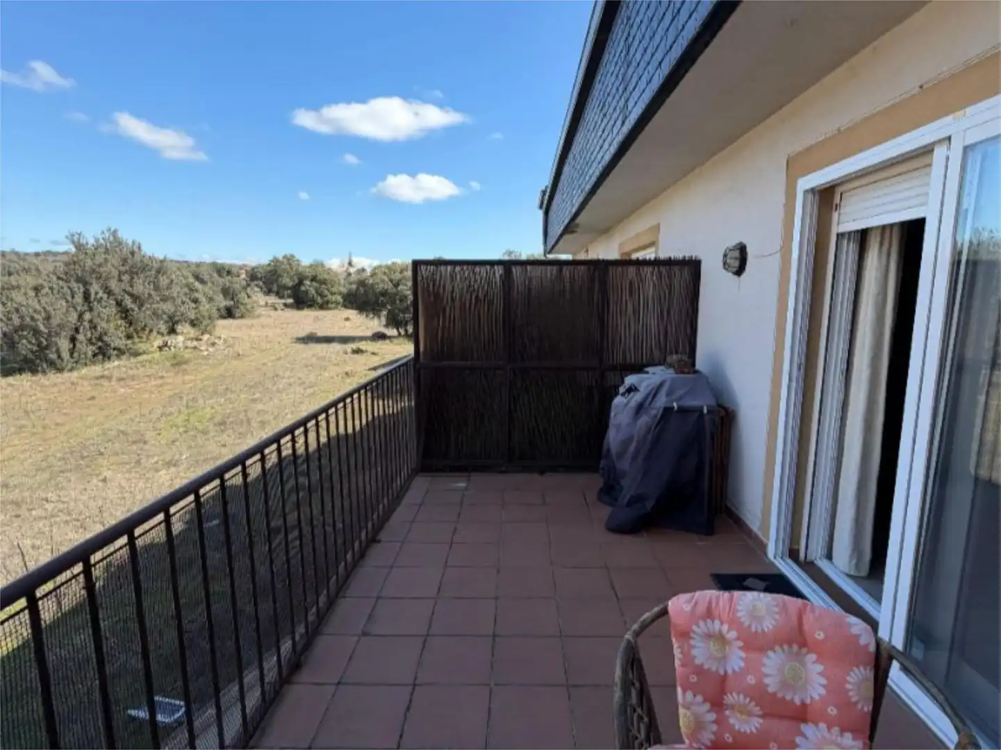 Piso en venta en Calle Carretera de Madrid, 289, Navaluenga Terraza de Piso en venta en Navaluenga con Terraza