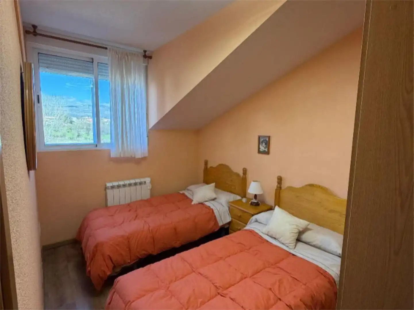 Piso en venta en Calle Carretera de Madrid, 289, Navaluenga Habitación de Piso en venta en Navaluenga con Terraza
