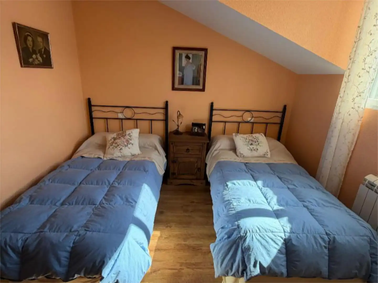 Piso en venta en Calle Carretera de Madrid, 289, Navaluenga Habitación de Piso en venta en Navaluenga con Terraza