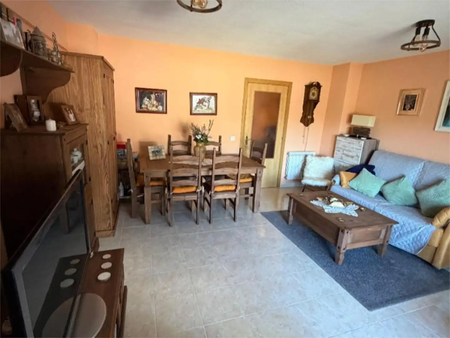 Piso en venta en Calle Carretera de Madrid, 289, Navaluenga Comedor de Piso en venta en Navaluenga con Terraza