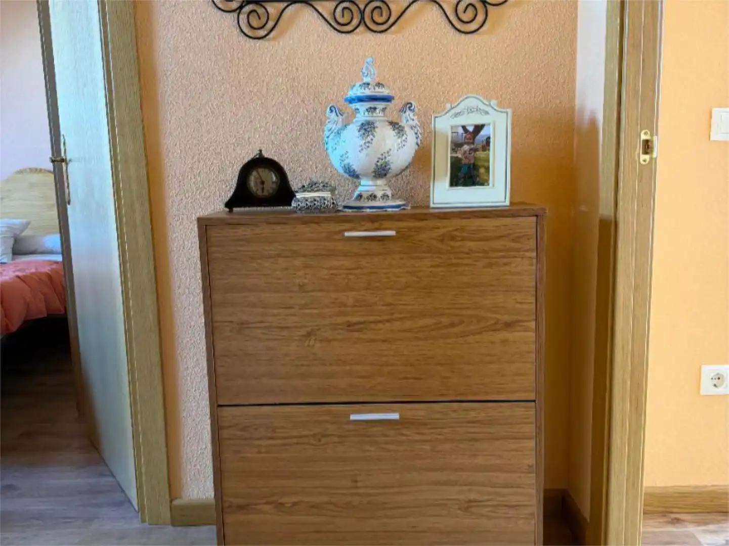Piso en venta en Calle Carretera de Madrid, 289, Navaluenga Habitación de Piso en venta en Navaluenga con Terraza