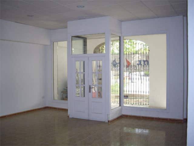 Local comercial en Alquiler en Palomares del Río