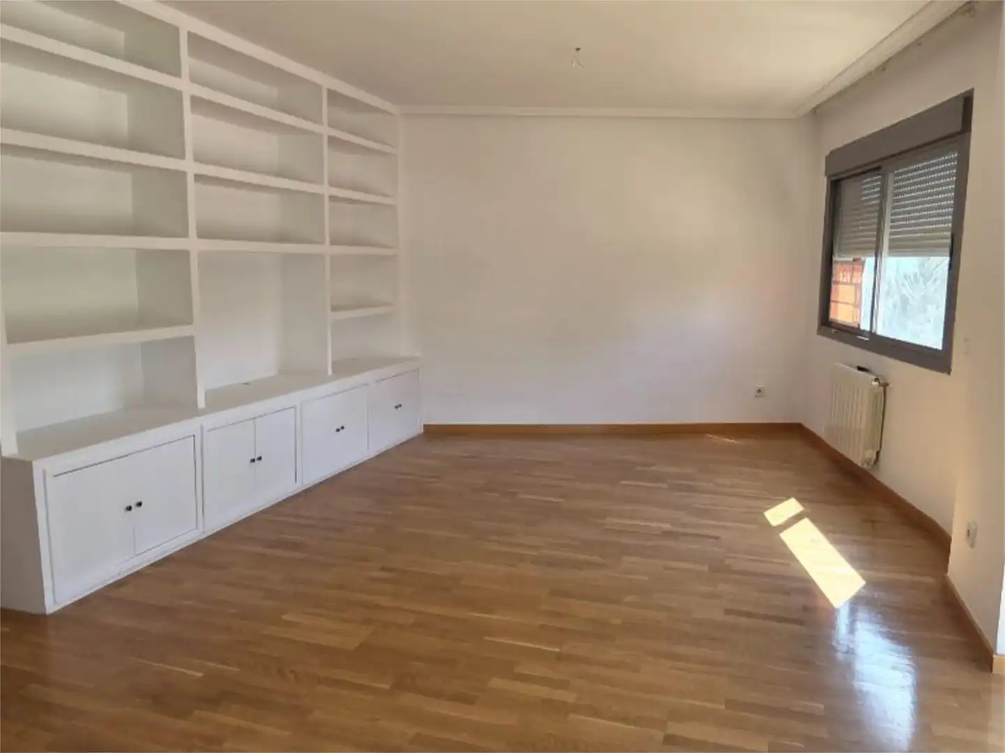 Piso de alquiler en Avenida de Francisco Pi y Margall, 86, Sanchinarro Sala de estar de Piso de alquiler en Madrid con Aire acondicionado, Calefacción y Parquet