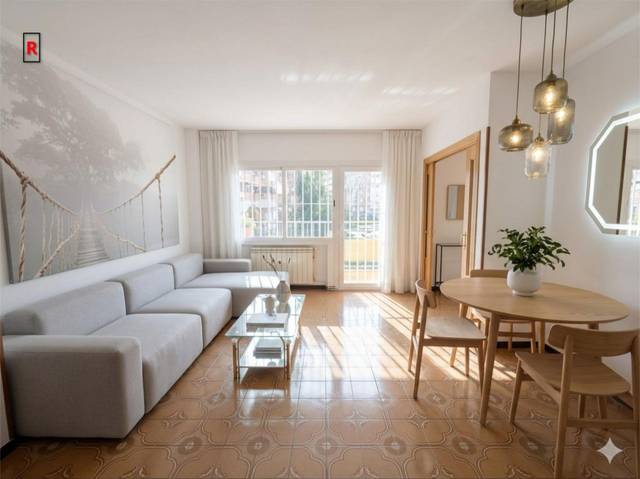 Piso en Venta en Calle de Ascao, 62 en Pueblo Nuevo