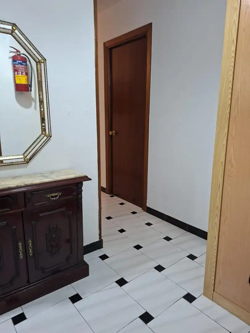 Habitación en Calle Bulevar Salvador Allende, 23, Centro Apartamento para compartir en Alcobendas con Calefacción y Amueblado