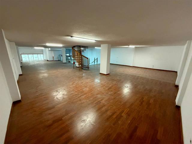 Local comercial en Alquiler en Calle Serventia, 44 en Almatriche