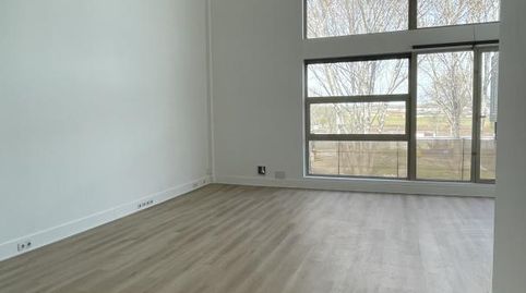 Foto 2 de Piso en venta en Calle Henares, 1, Camarma de Esteruelas, Madrid