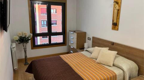 Foto 2 de Apartamento de alquiler en HUCA - La Cadellada, Oviedo