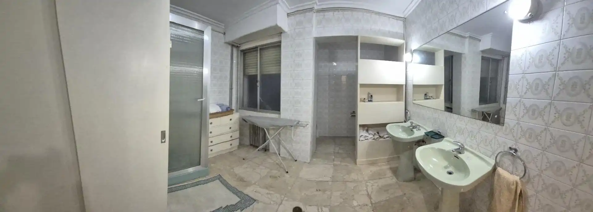 Badezimmer von Wohnung zum Verkauf in Lugo Capital