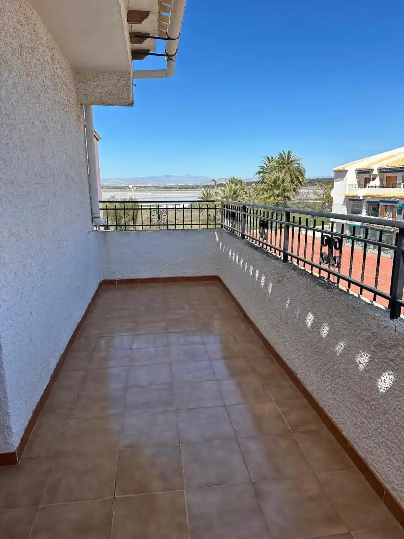 Piso de alquiler en Calle Alcoy, 31, Playa Tamarit - Playa Lissa Terraza de Piso de alquiler en Santa Pola con Jardín privado, Terraza y Piscina
