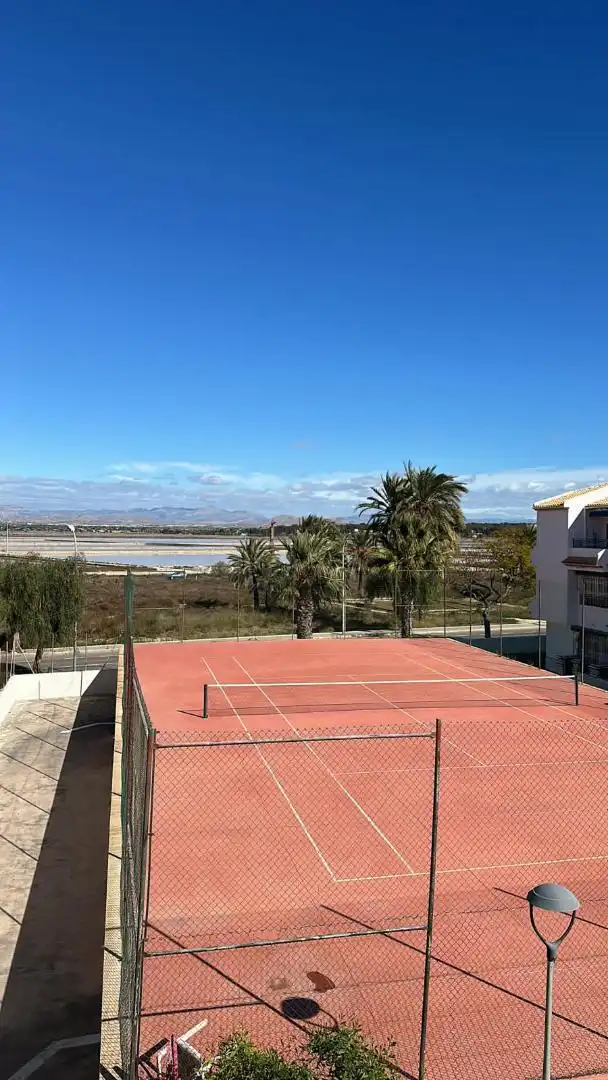 Piso de alquiler en Calle Alcoy, 31, Playa Tamarit - Playa Lissa Vista exterior de Piso de alquiler en Santa Pola con Jardín privado, Terraza y Piscina