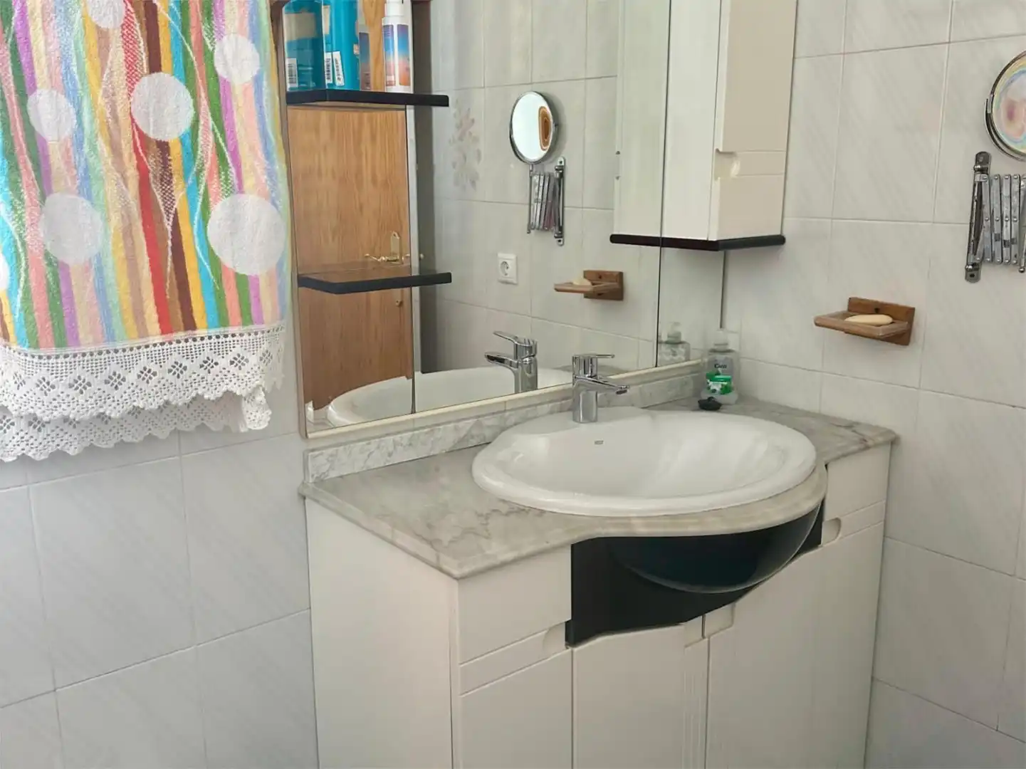 Piso de alquiler en Calle Alcoy, 31, Playa Tamarit - Playa Lissa Baño de Piso de alquiler en Santa Pola con Jardín privado, Terraza y Piscina